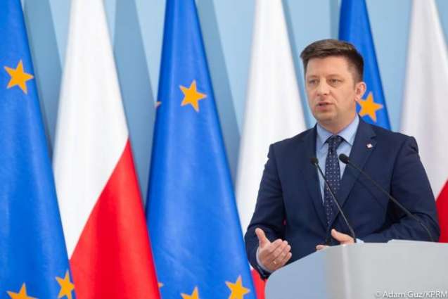 Polish Prime Minister's Office Not Ruling Out Presidential Vote Postponement Over COVID-19