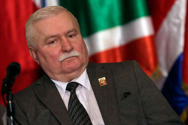 Ex-Polish President Valensa Slams 'Absurd' Demands for WWII Reparations From Russia