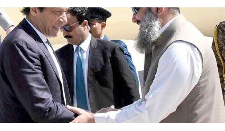 PM arrives in Quetta, gets briefing on Coronavirus situation
