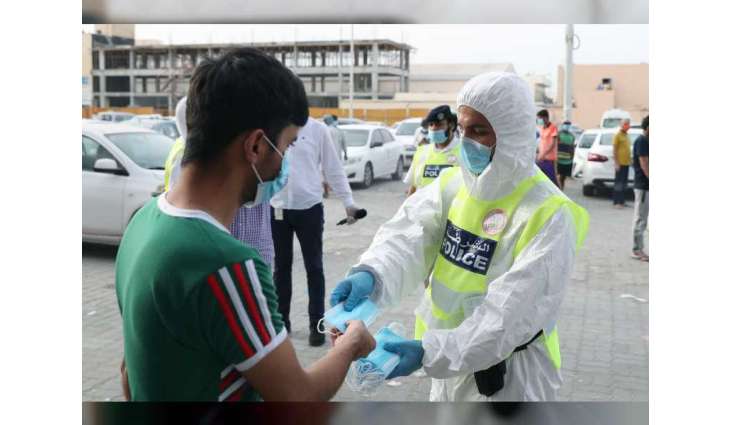Abu Dhabi Police distribute facemasks, personal protective supplies in select areas