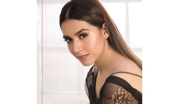 Mansha Pasha asks fans to pray for doctors in fight against Coronavirus