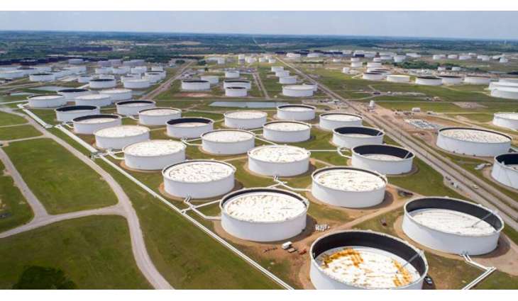 US Crude Plunges 25% on Fear Country May Run Out of Oil Storage Space