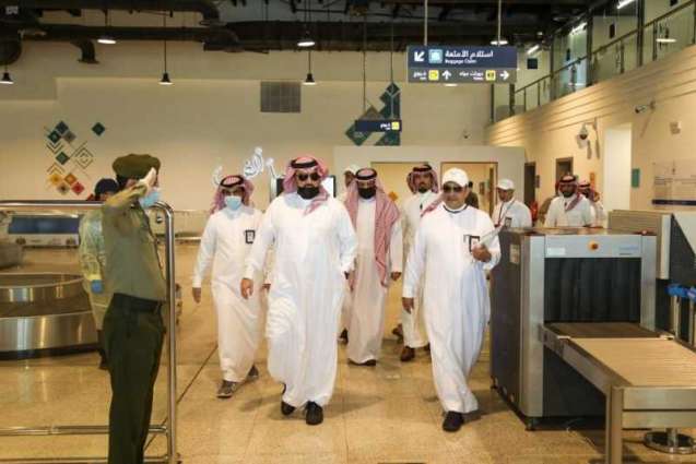 سمو الأمير تركي بن طلال يشهد تنفيذ فرضية استقبال مصاب بـكورونا لدى وصوله مطار أبها الدولي