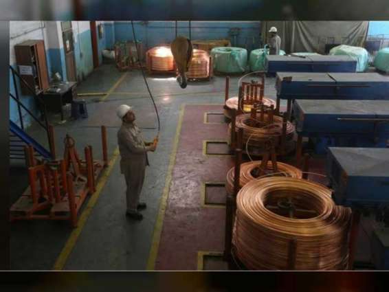 باكستان تعيد تشغيل مصانعها جزئيا دعما للصادرات