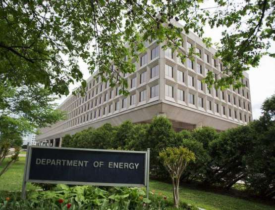 Commercial US Crude Oil Inventories Approach Record-High Levels - Energy Dept.