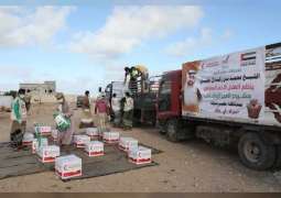 UAE dispatches second aid convoy to residents of Al Shihr in Yemen