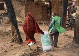 مركز الملك سلمان للإغاثة يواصل توزيع السلال الغذائية الرمضانية للأسر المحتاجة في السودان
