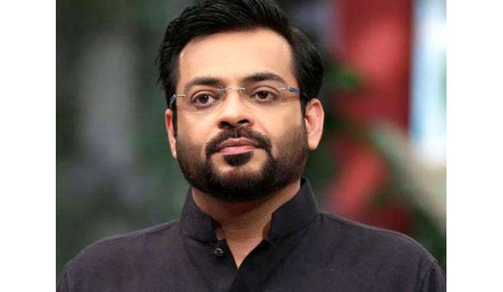 Amir Liaqat Hussain apologizes over his remarks about Indian actors