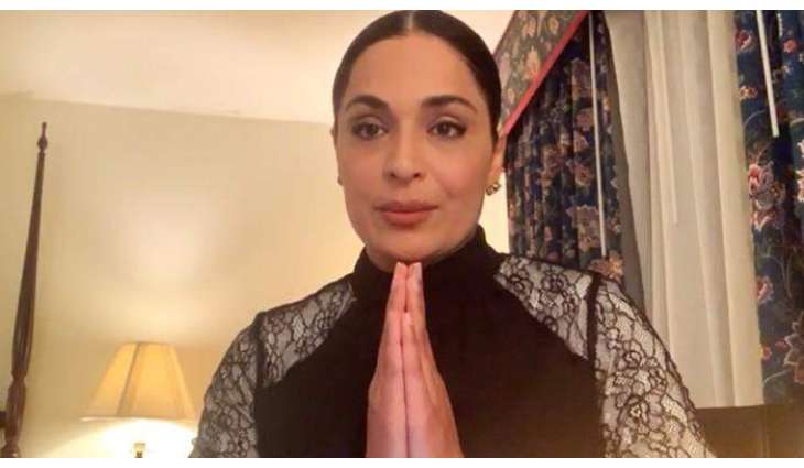 Meera says Riskhi Kapoor wanted to work with her