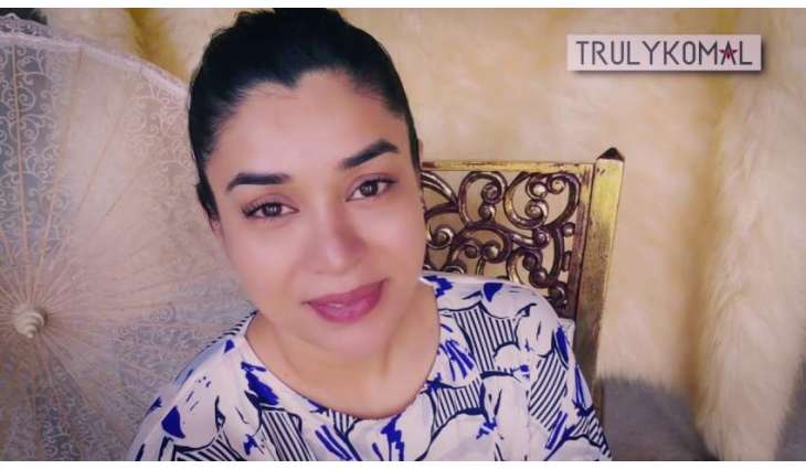 Komal Rizvi stars launches her YouTube Channel