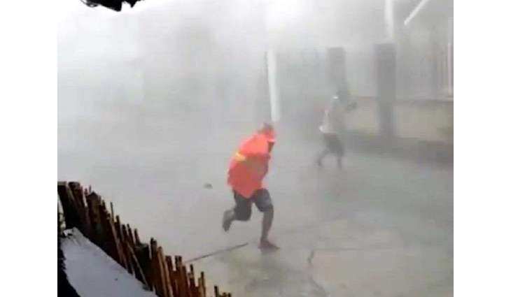 Over 300,000 People Evacuated as Typhoon Ambo Hits Southern Philippines - Reports