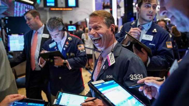 US Stocks Up 1% Despite Continued Job Losses; Nasdaq Positive for the Year
