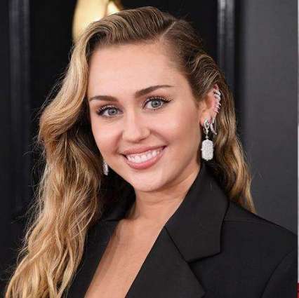 Miley Cyrus’s sister is annoyed with comments on her look