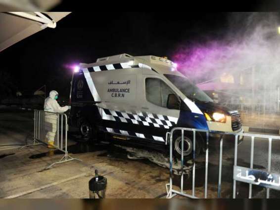 شرطة أبوظبي تنفذ 48383 عملية تطهير لآليات نقل المصابين بفيروس "كورونا"