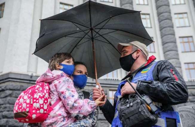 Kiev Partially Eases COVID-19 Lockdown as Epidemiological Situation Improves - Official