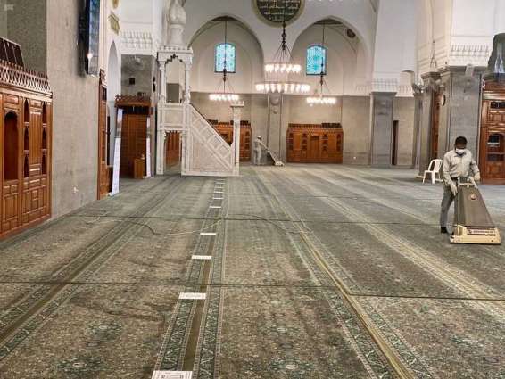 وزارة الشؤون الإسلامية تستكمل جاهزيتها لفتح أكثر من 90 ألف مسجد بالمملكة في بيان صادر تزامنا مع عودة الصلاة في المساجد غداً