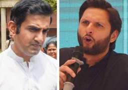 Waqar Younis asks Afridi and Gambir to end their heated debate on social media