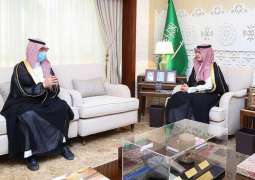 سمو نائب أمير الشرقية يلتقي رئيس القطاع الشرقي لشركة الكهرباء السعودية