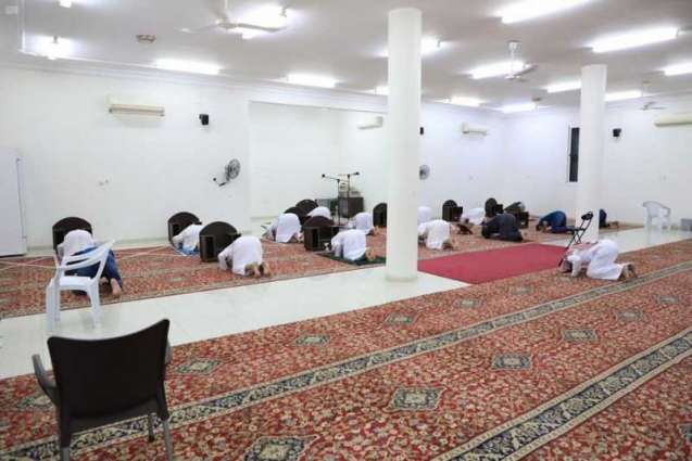 جوامع ومساجد محافظة طريف تفتح أبوابها أمام المصلين وسط تطبيق الإجراءات الاحترازية