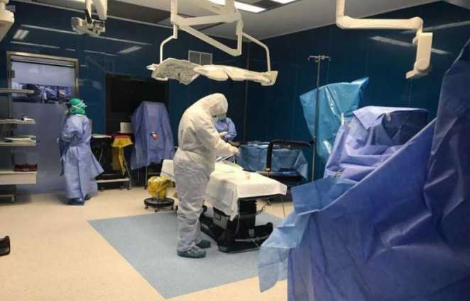 المركز الطبي بالهيئة الملكية بينبع يجري عملية جراحية ناجحة لمواطنة مصابة بفيروس كورونا.
