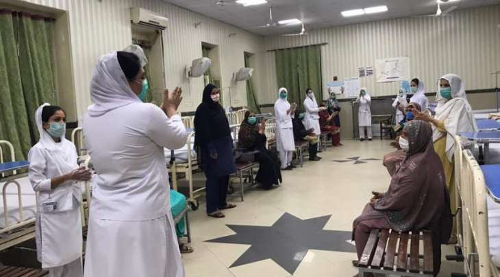 ارتفاع حصیلة الاصابات بفیروس کورونا في باکستان الي 208438 حالة