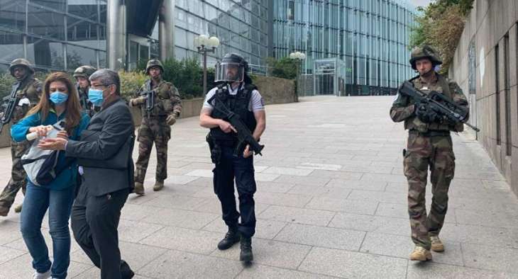 Paris Police Operation in La Defense Over, No Suspicious Individuals Detected