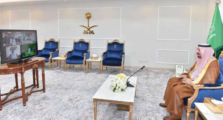 سمو الأمير جلوي بن عبدالعزيز يستقبل رئيس وأعضاء فريقي ناديي نجران والأخدود لكرة القدم