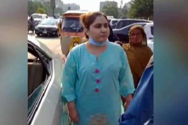 Woman booked over charges of slapping traffic warden in Gulberg