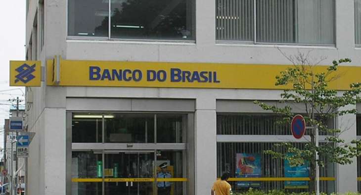 CEO of Banco do Brasil Resigns to Ensure Bank's Renewal
