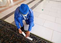 إعادة فرش 7 آلاف سجّادة في ساحات المسجد النبوي والتوسعات ابتداء من غرة محرم
