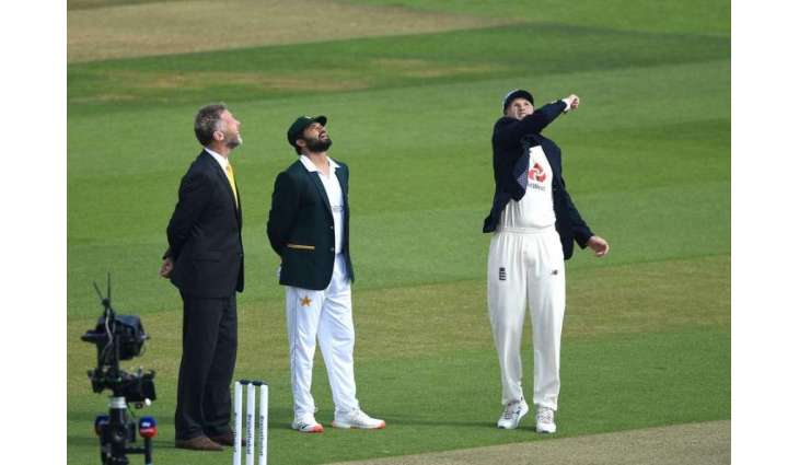 Pakistan win toss, bat first in 2nd Test