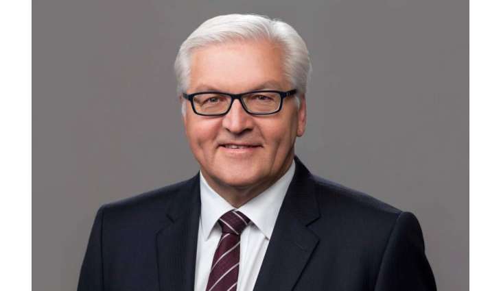 German President Receives Policemen Who Deterred Protesters From Breaking Into Bundestag