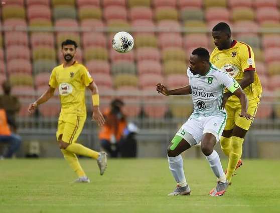 الأهلي يتغلب على الحزم في دوري كأس الأمير محمد بن سلمان لكرة القدم