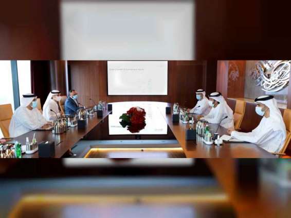 "الاقتصاد" و"غرفة دبي" تبحثان ملفات حيوية لتعزيز مفهوم الشراكة بين القطاعين العام والخاص