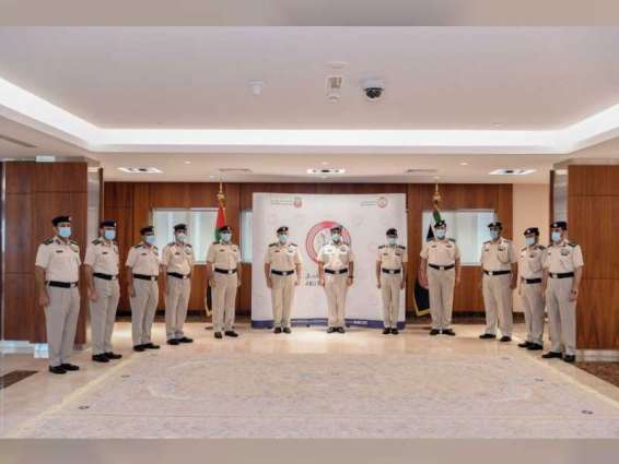 شرطة أبوظبي تطلق ميثاق التزام القادة بخدمة المتعاملين واسعادهم