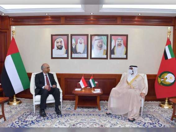 UAE, Singapore discuss enhancing cooperation relations