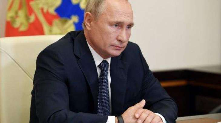 Fresh FOM Poll Says 55% of Russians Trust President Putin