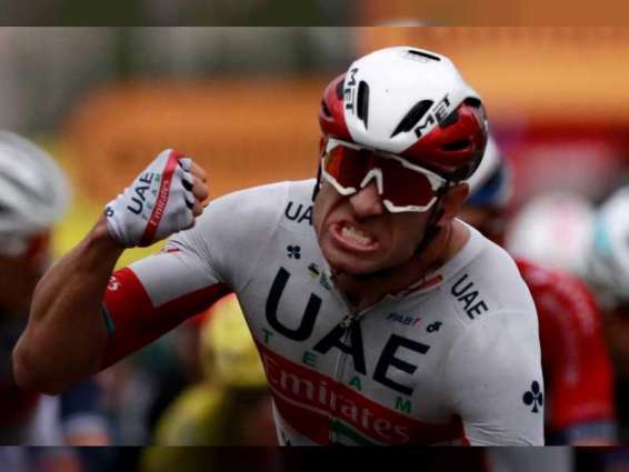 كريستوف يقود فريق الامارات للفوز بجولة نيس في سباق " تور دو فرانس" للدراجات الهوائية