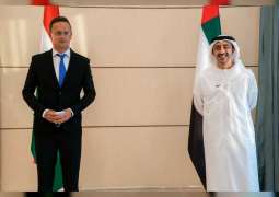 عبدالله بن زايد يستقبل وزير خارجية المجر