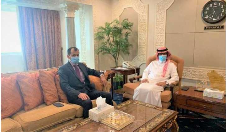 السفير البصيري يستقبل الملحق العمالي للمملكة في الفلبين