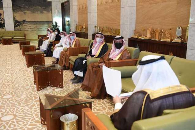 سمو أمير منطقة الرياض يستقبل الرئيس الإقليمي لمجموعة ماجد الفطيم العقارية بالمملكة