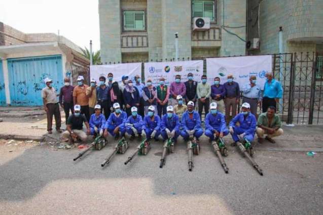 مركز الملك سلمان للإغاثة يدشن حملة الرش الضبابي والتوعية الصحية بحمى الضنك في عدن