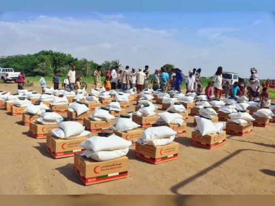 ERC distributes 16 tons of food aid to displaced Yemenis in Red Sea Coast