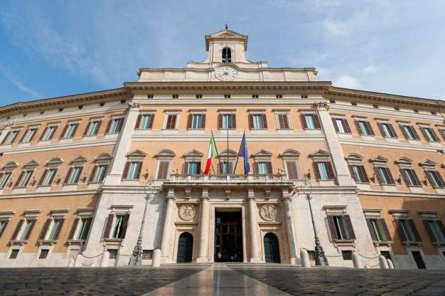 Exit Polls Show Italians Back Reducing Number of Parliamentarians