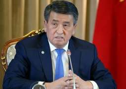 Kremlin Unaware of Kyrgyz President Jeenbekov's Possible Staying in Russia