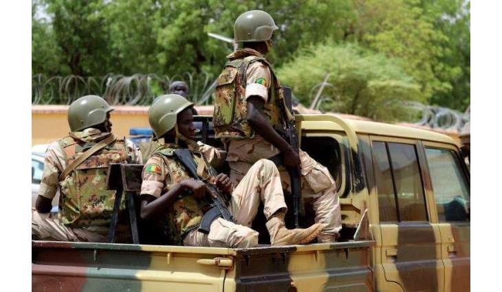 Malian Military Delivers More Humanitarian Cargo to Village Occupied by Jihadists