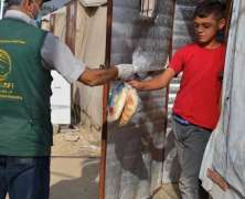 مركز الملك سلمان للإغاثة يواصل توزيع أرغفة الخبز على العائلات المتعففة شمال لبنان