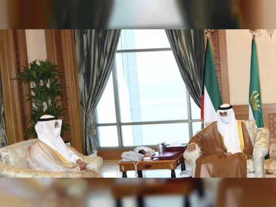 أمير الكويت يستقبل الأمين العام لمجلس التعاون
