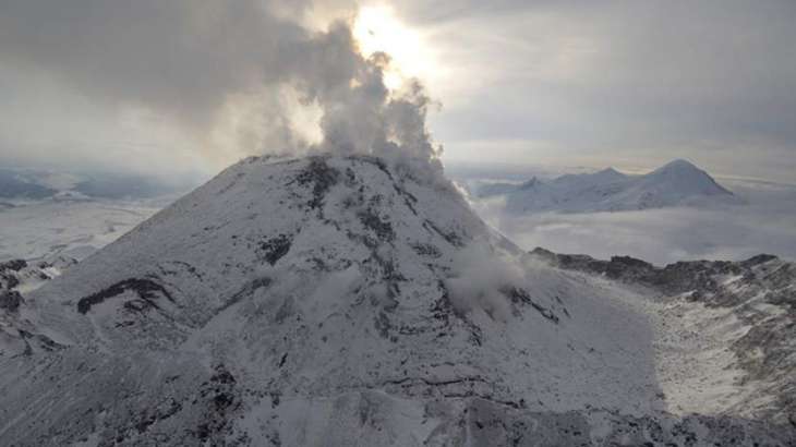 Bezymianny Volcano's Ash Covers 2 Settlements in Russia's Kamchatka - Emergencies Ministry