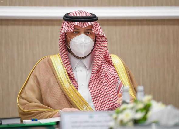 سمو الأمير فيصل بن خالد بن سلطان يطلع على التقرير المرئي لأعمال وأنشطة غرفة عرعر